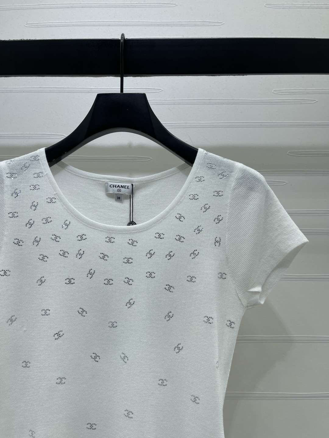 Women's short sleeves